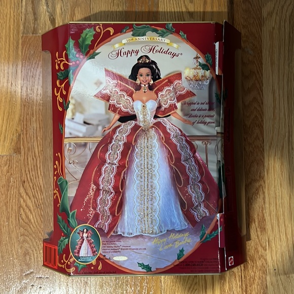 Happy Holidays 10th Anniversary Barbie - Picture 2 of 2